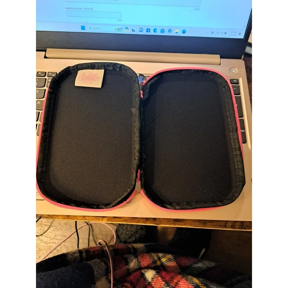 L.O.L. Surprise! Molded Zippered Pencil‎ Case for Kids